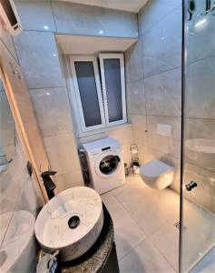 Kúpeľňa v ubytovaní Apartman Julija 2 + 20 fotografií