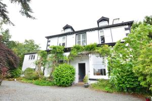 Fairfield House and Gardens外面的花园