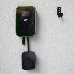 Fotografie z fotogalerie ubytování ENJOYHARRACHOV - Atraktivní klidný klimatizovaný apartmán 20 v centru Harrachova s parkováním, Wifi-WLAN, SAT, herní konzolí, Ipad, Netflix zdarma, možností dobíjení auta, výhledem do zahrady a na romantický kostelík v destinaci Harrachov