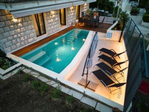 Galeriebild der Unterkunft Villa Nika with private heated pool in Slano