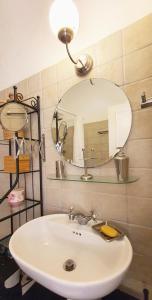 A bathroom at Mare e Stelle - Θάλασσα και Αστέρια Még 4 kép
