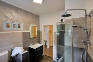 Koupelna v ubytování Ferienwohnung Mitten im Pott