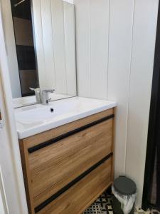 Kúpeľňa v ubytovaní ESCALE OCEAN A 800 m DE LA PLAGE