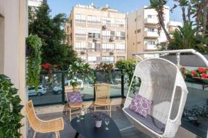 Balkón nebo terasa v ubytování H7 TLV