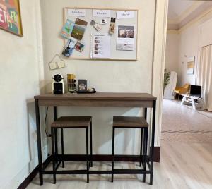 A bed or beds in a room at DUOMO - Loft a due passi da tutto con vista