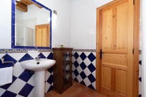Koupelna v ubytování Casa Fuente del Val + 37 fotografií
