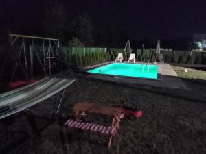 Bazén v ubytování Vikendica Una na Drini nebo v jeho okolí
