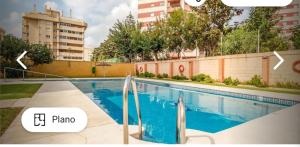 Bazén v ubytovaní Apartamento CANDELA alebo v jeho blízkosti