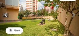 Vonkajšia záhrada v ubytovaní Apartamento CANDELA