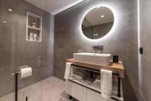 A&N Athens Luxury Apartments - Akadimou的一间浴室