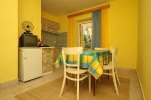 Kuchyň nebo kuchyňský kout v ubytování Apartments by the sea Starigrad, Paklenica - 6623 + 37 fotografií