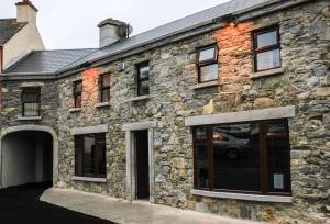 Gallery image of Murphys Hotel in Tinahely