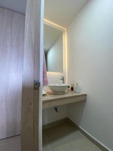 Ein Badezimmer in der Unterkunft Encantador apartamento, con la mejor ubicación!
