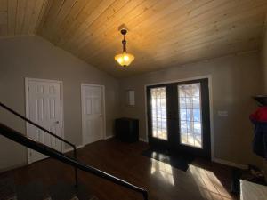 Dream vacation cottage for all seasons 4 bdr/2bath