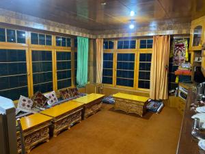Imagen de la galería de Otsal guest house nubra, en Deskit
