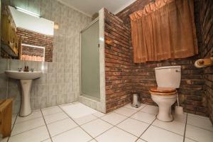 Koupelna v ubytování Acacia Guesthouse Klerksdorp