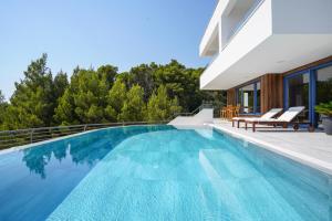 Gallery image of Luxury Villa Aristippos in Baška Voda