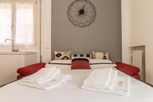 Posteľ alebo postele v izbe v ubytovaní Grey House in the heart of @Treviso