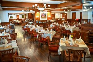 Restoran või mõni muu söögikoht majutusasutuses The Carlton Kodaikanal