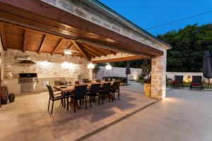 Posedenie v ubytovaní Istria Time - Villa Nyma - Heated Pool