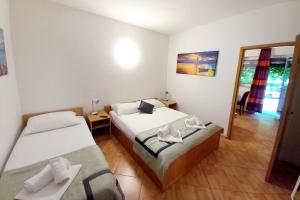 Fotografia z galérie ubytovania Family friendly apartments with a swimming pool Mlini, Dubrovnik - 8579 v Mlini