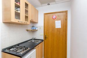 Fotografia z galérie ubytovania Family friendly apartments with a swimming pool Mlini, Dubrovnik - 8579 v Mlini