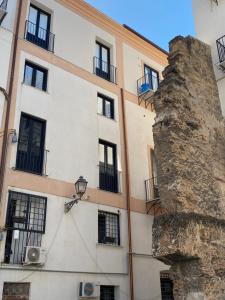 Budova, v ktorej sa apartmán nachádza