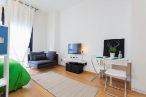 Posedenie v ubytovaní Romántico Estudio con Piscina