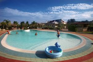 Swimmingpoolen hos eller tæt på Residence Villantica