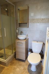 Ένα μπάνιο στο Sweet Riva - duplex chaleureux proche bourg de Ouistreham