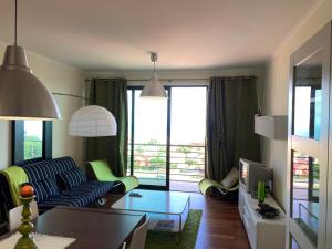 Et opholdsområde på Ponta do Sol Amazing 3 Bedroom Apartment