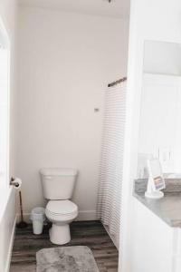 Gallery image of 2 CONDOS next to each other Perfect for GROUPS in Logan