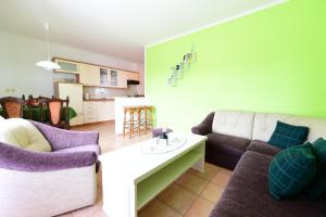 Kuchyňa alebo kuchynka v ubytovaní Apartments Alan