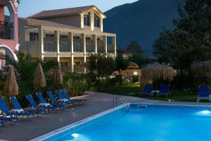 Piscina di Grapevines Hotel o nelle vicinanze