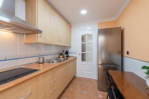 Kuchyň nebo kuchyňský kout v ubytování Exclusivo Piso Granada, PARKING PRIVADO OPCIONAL