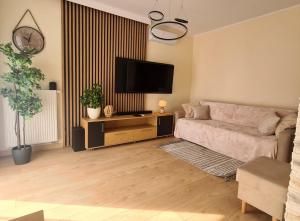 Televízia a/alebo spoločenská miestnosť v ubytovaní Malta Premium Apartment, free parking, self check-in 24h