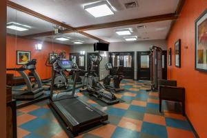 Gallery image of Best Western Plus Como Park Hotel in Saint Paul