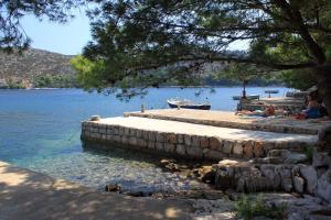 Fotografia z galérie ubytovania Apartments by the sea Skrivena Luka, Lastovo - 8352 v destinácii Lastovo