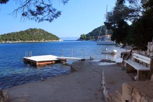 Fotografia z galérie ubytovania Apartments and rooms by the sea Zaklopatica, Lastovo - 8339 v destinácii Lastovo