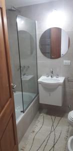 Koupelna v ubytování Portal del Norte/ 8A