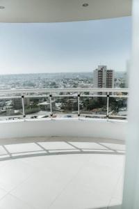 Blick auf eine Stadt von der Spitze eines Gebäudes in der Unterkunft Portal del Norte/ 8A in Concordia
