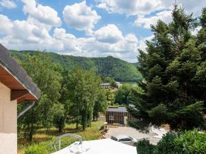 Zdjęcie z galerii obiektu Inviting holiday home in Miremont with garden w mieście Miremont
