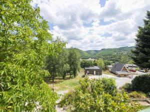 Zdjęcie z galerii obiektu Inviting holiday home in Miremont with garden w mieście Miremont