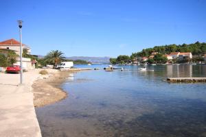 Fotografie z fotogalerie ubytování Apartments with a parking space Lumbarda, Korcula - 9298 v destinaci Lumbarda