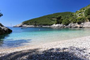 Fotografia z galérie ubytovania Secluded fisherman's cottage Cove Bratinja Luka, Korcula - 11653 na Korčuli