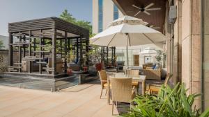 Posezení v ubytování ibis New Delhi Aerocity - An Accor Brand