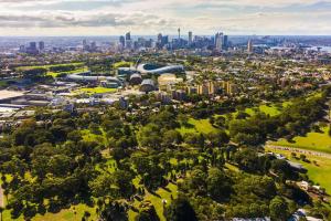 Nespecifikovaný výhled na destinaci Sydney nebo výhled na město při pohledu z hotelu
