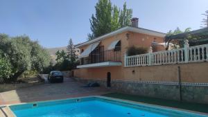 Fotografia z galérie ubytovania Villa jose luis v destinácii Alfacar