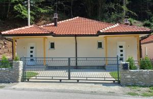Budova, kde se prázdninový dům nachází