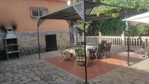 Fotografia z galérie ubytovania Villa jose luis v destinácii Alfacar